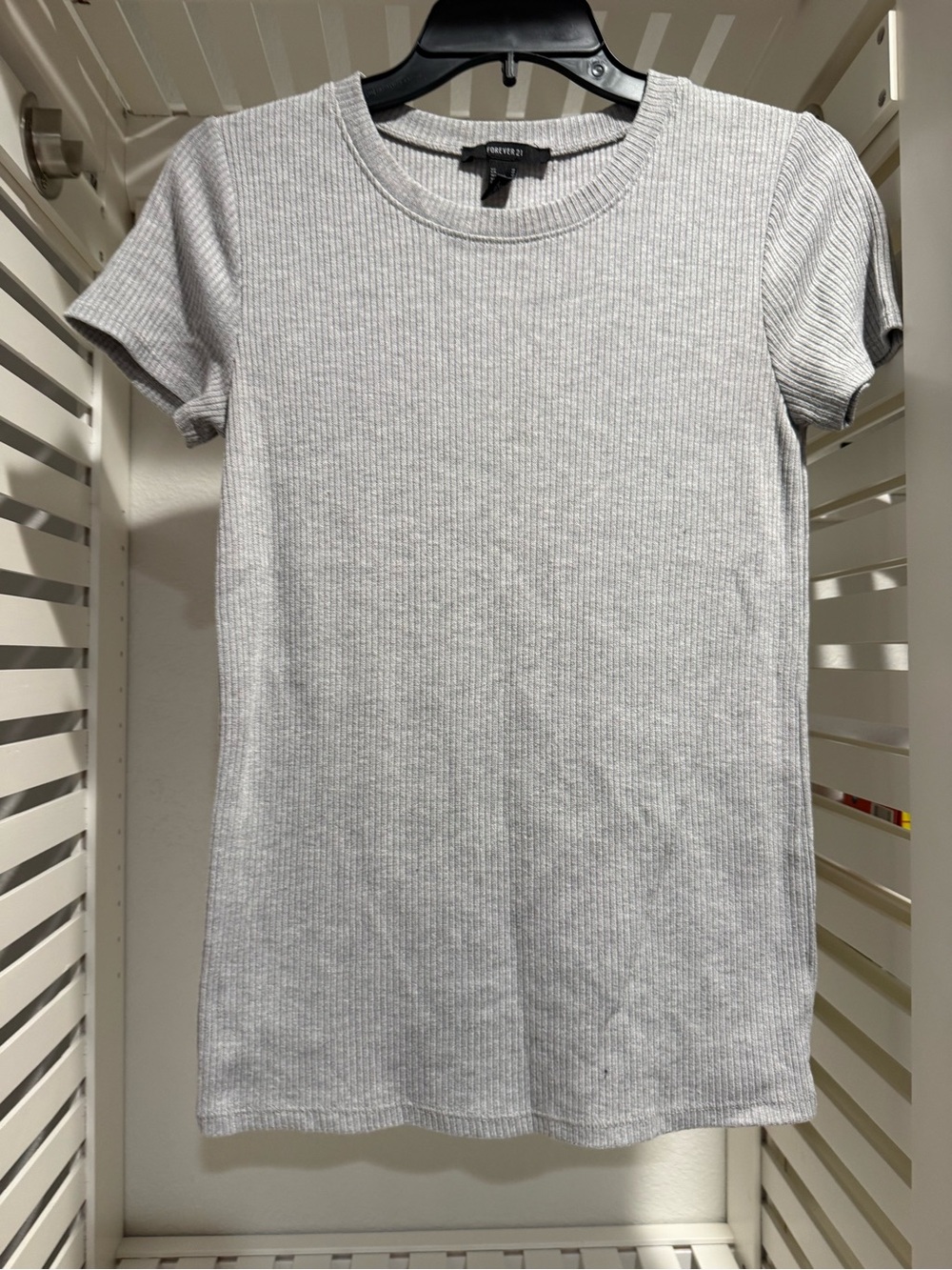 Forever 21 Heather Gray Ribbed Short Sleeve Top